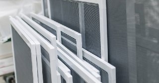 Москитные сетки на пластиковые окна Вологда купить по цене от 917 руб.
